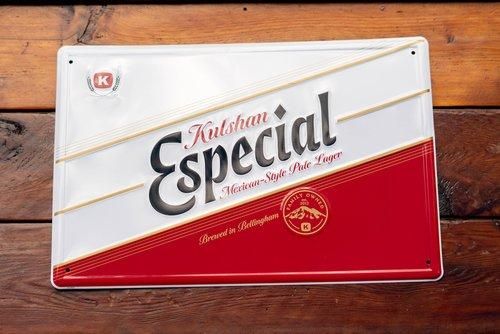 Tin Tacker - Especial